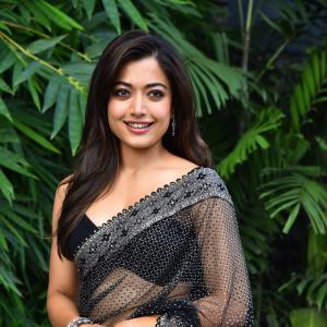 Rashmika Mandanna Stuns in Elegant Black Saree Look