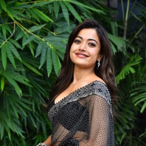 Rashmika Mandanna Stuns in Elegant Black Saree Look