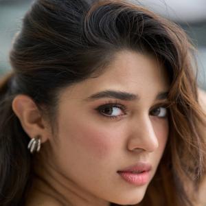 Kriti Shetty Stuns in Vibrant Floral Dress: A Stylish Look