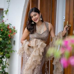 Glamorous Shimmering Lehenga Look for the Festive Season