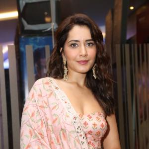 Raashi Khanna Looks Elegant in Pink Floral Saree at Telusu Kada Pre Release Event