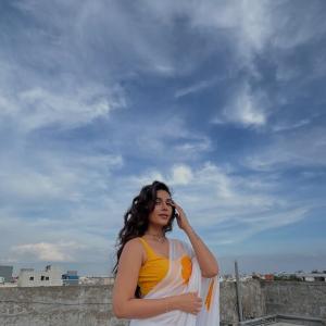 Akanksha Singh Stuns in Elegant White Saree Look