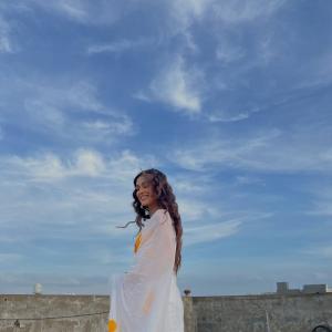 Akanksha Singh Stuns in Elegant White Saree Look