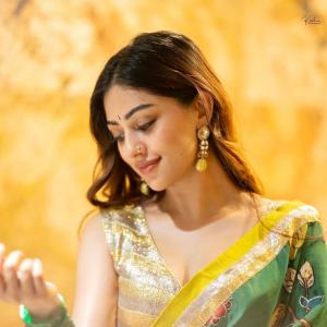 Anu Emmanuel Dazzles in Elegant Green Floral Saree