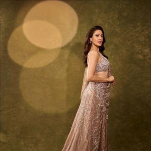 Pragya Jaiswal Shines in a Glittering Designer Saree