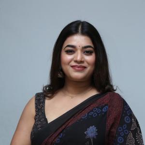 Yamini Bhaskar Looks Elegant in Black Saree | Latest Photoshoot