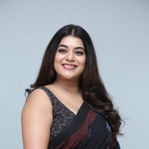 Yamini Bhaskar Looks Elegant in Black Saree | Latest Photoshoot