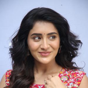 Rashi Singh Stuns in Vibrant Pink Lehenga with Intricate Ethnic Embroidery