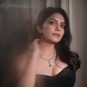 Misha Narang Shines in Elegant Black Outfit With Modern Glamour