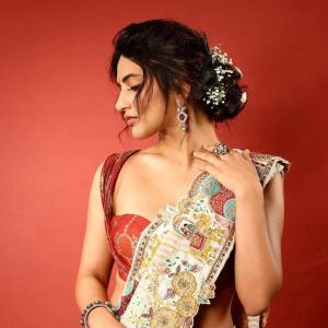 Sree Leela Stuns in Intricately Embroidered Traditional Saree | Elegant Ethnic Look