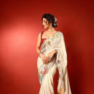 Sree Leela Stuns in Intricately Embroidered Traditional Saree | Elegant Ethnic Look