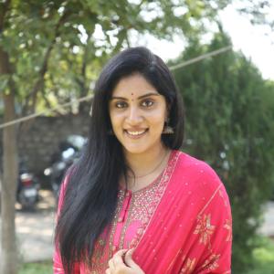 Dhanya Balakrishnan Radiates Elegance in Pink Traditional Outfit | Graceful Outdoor Photoshoot