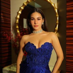 Actress Amyra Dastur Stuns in Royal Blue Strapless Gown: Elegant Fashion Moment
