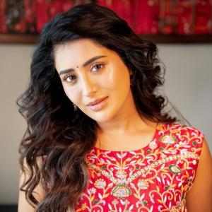 Actress Rashi Singh Shines in Elegant Red Traditional Outfit