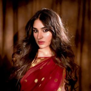 Yukti Thareja Shines in Captivating Maroon Saree Look: Latest Photoshoot