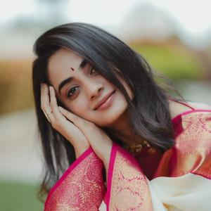 Actress Namitha Pramod Stuns in Elegant Traditional Saree Look