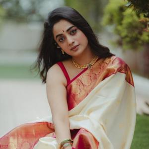 Actress Namitha Pramod Stuns in Elegant Traditional Saree Look