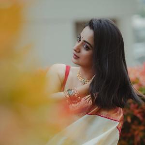 Actress Namitha Pramod Stuns in Elegant Traditional Saree Look