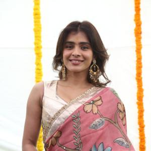 Hebbah Patel Embraces Classic Indian Elegance in Floral Saree