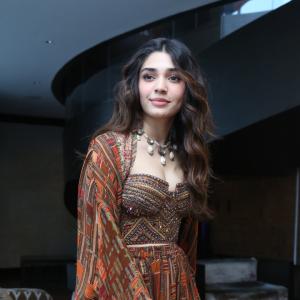 Krithi Shetty Stuns in Elegant Ethnic Wear – A Perfect Blend of Tradition and Modern Style