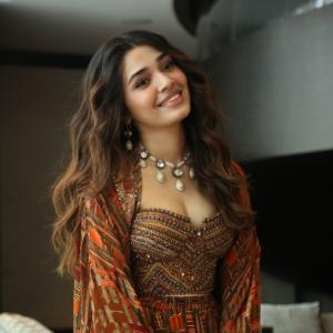 Krithi Shetty Stuns in Elegant Ethnic Wear – A Perfect Blend of Tradition and Modern Style