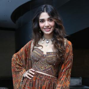 Krithi Shetty Stuns in Elegant Ethnic Wear – A Perfect Blend of Tradition and Modern Style