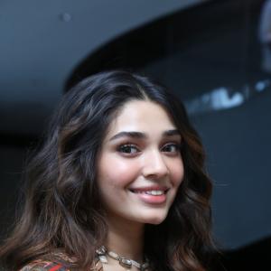 Krithi Shetty Stuns in Elegant Ethnic Wear – A Perfect Blend of Tradition and Modern Style