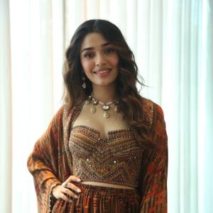 Krithi Shetty Stuns in Elegant Ethnic Wear – A Perfect Blend of Tradition and Modern Style