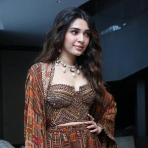 Krithi Shetty Stuns in Elegant Ethnic Wear – A Perfect Blend of Tradition and Modern Style