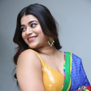 Yamini Bhaskar Stuns in Vibrant Saree – A Perfect Blend of Tradition and Elegance