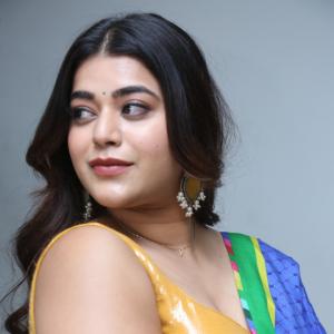 Yamini Bhaskar Stuns in Vibrant Saree – A Perfect Blend of Tradition and Elegance