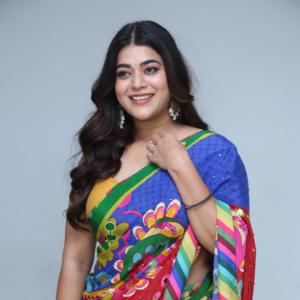 Yamini Bhaskar Stuns in Vibrant Saree – A Perfect Blend of Tradition and Elegance