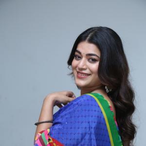 Yamini Bhaskar Stuns in Vibrant Saree – A Perfect Blend of Tradition and Elegance