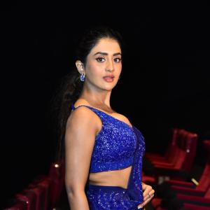 Rashi Singh Stuns in Sequined Blue Saree