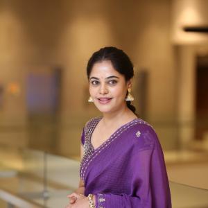 Bindhu Madhavi Elegant Look in Purple Saree | Traditional Indoor Portrait