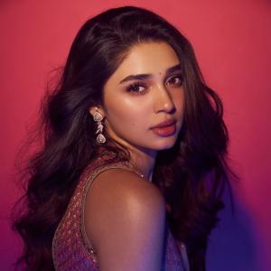 Kriti Shetty Inspired Modern Ethnic Portrait | Elegant Glamour Look