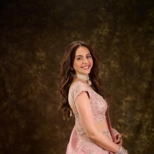 Rakul Preet Stuns in Elegant Pink Lehenga | Graceful Traditional Look