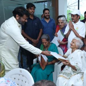 Chiranjeevi Attends Ram Charan Birthday Celebrations at Blood Bank - Event Stills