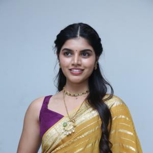 Gayathri Ramana in Traditional Yellow Saree