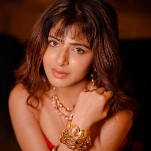 Aishwarya Menon Glamorous Portrait With Jewelry & Warm Glow