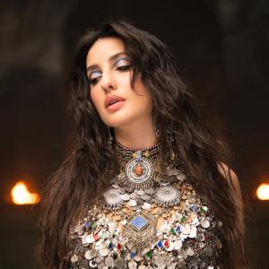 Nora Fatehi Stunning Dance Pose in Silver Mirror-Coin Costume