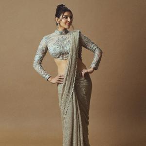 Kajal Aggarwal Stuns in Embellished Traditional Indian Saree