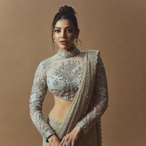 Kajal Aggarwal Stuns in Embellished Traditional Indian Saree