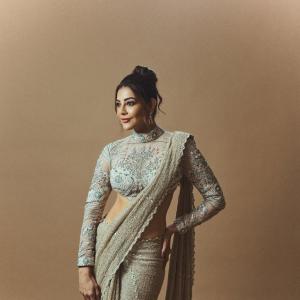 Kajal Aggarwal Stuns in Embellished Traditional Indian Saree