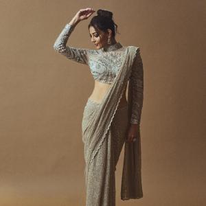 Kajal Aggarwal Stuns in Embellished Traditional Indian Saree