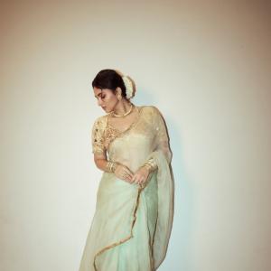Kayadu Lohar Stunning in Traditional Indian Outfit with Jewelry