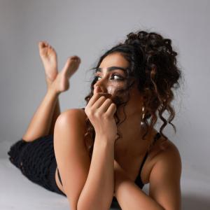Actress Akanksha Singh Stuns in a Bold Black Outfit