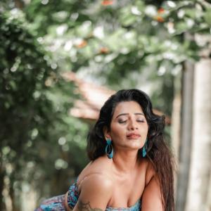 Sanjana Naidu Glamourous stills