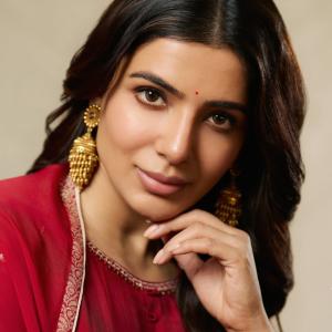 Samantha Ruth Prabhu Looks Elegant in Red Traditional Outfit