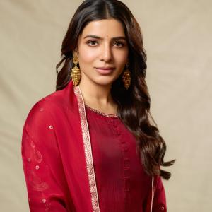 Samantha Ruth Prabhu Looks Elegant in Red Traditional Outfit